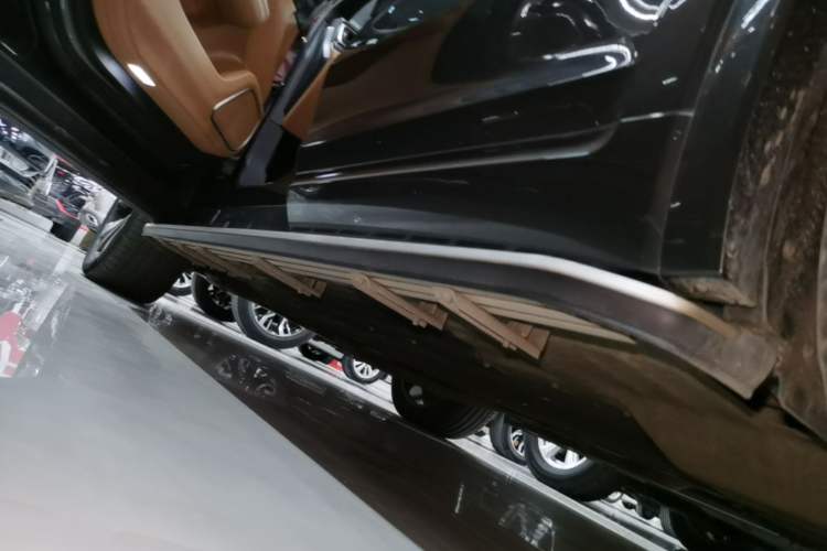 Used Li Auto ONE 2021 Extended-Range 6-Seater Version Left Side Sill