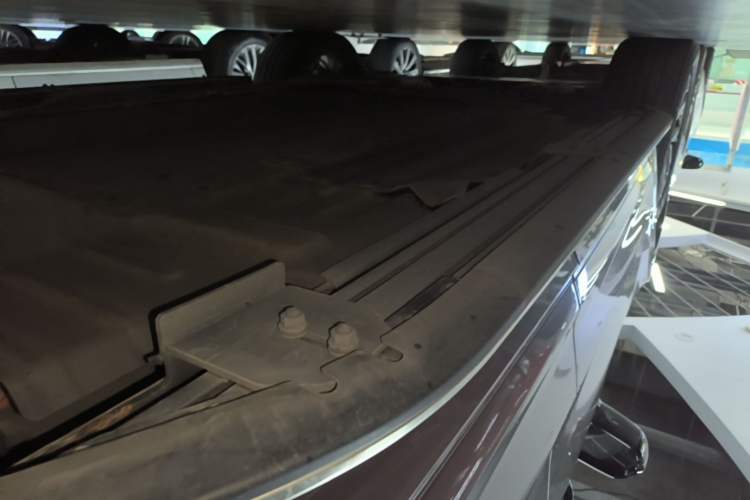 Used Li Auto ONE 2021 Extended-Range 6-Seater Version Left Side Sill