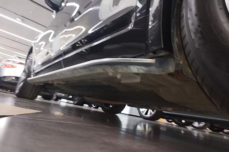 Used Li Auto ONE 2021 Extended-Range 6-Seater Version Left Side Sill