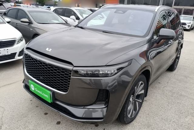 Ojetý Li Auto ONE 2021 Extended-Range 6-Seater Version