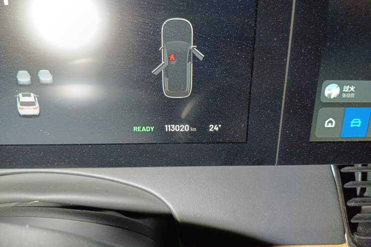 Used Li Auto ONE 2021 Extended-Range 6-Seater Version Odometer Close Up