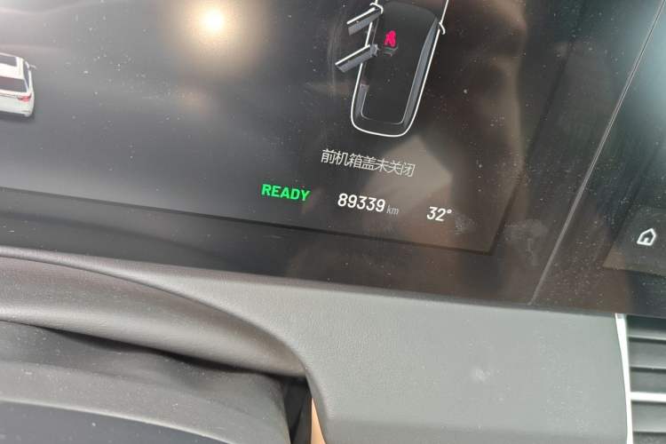 Used Li Auto ONE 2021 Extended-Range 6-Seater Version Odometer Close Up