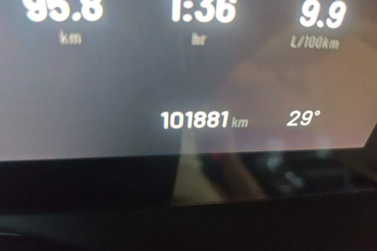 Used Li Auto ONE 2021 Extended-Range 6-Seater Version Odometer Close Up