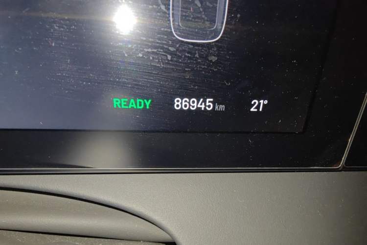 Used Li Auto ONE 2021 Extended-Range 6-Seater Version Odometer Close Up