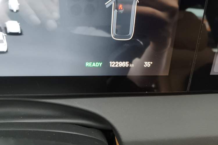 Used Li Auto ONE 2021 Extended-Range 6-Seater Version Odometer Close Up