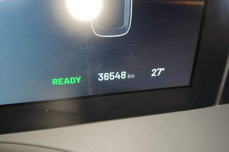 Used Li Auto ONE 2021 Extended-Range 6-Seater Version Odometer Close Up