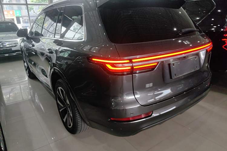 Used Li Auto ONE 2021 Extended-Range 6-Seater Version Rear Left 45 Deg