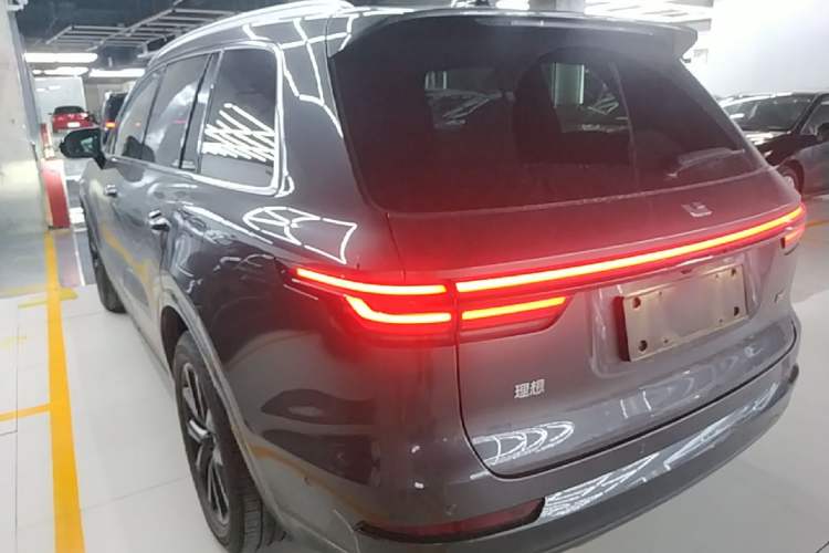 Used Li Auto ONE 2021 Extended-Range 6-Seater Version Rear Left 45 Deg