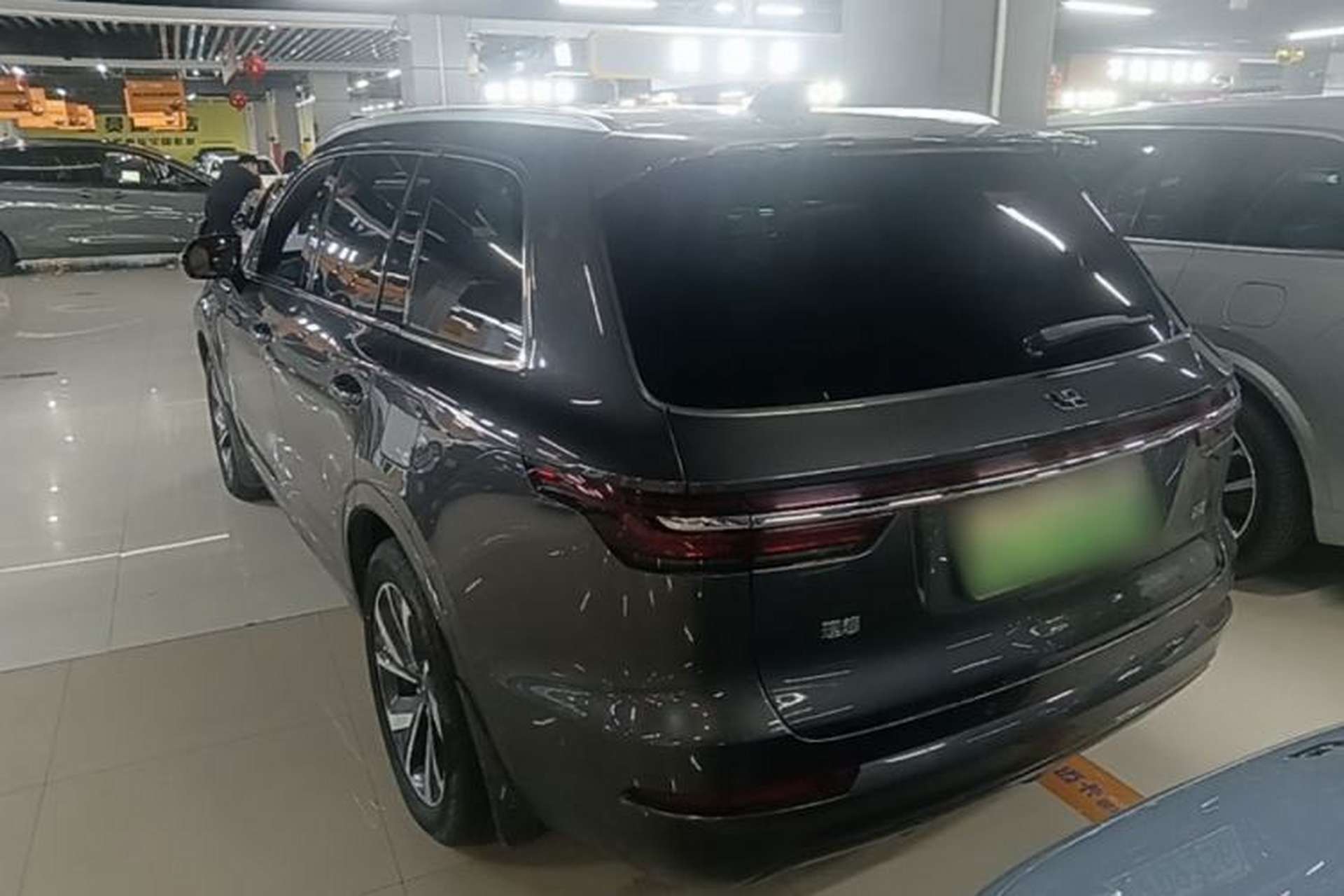 Used Li Auto ONE 2021 Extended-Range 6-Seater Version Rear Left 45 Deg