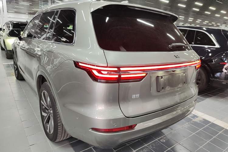 Used Li Auto ONE 2021 Extended-Range 6-Seater Version Rear Left 45 Deg
