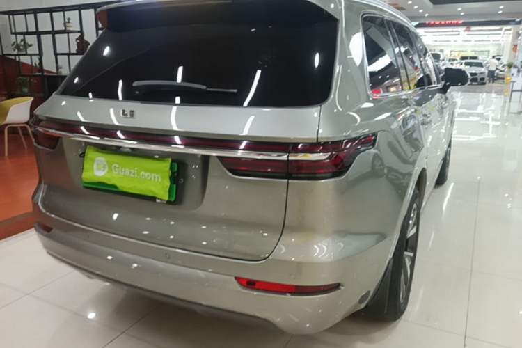 Used Li Auto ONE 2021 Extended-Range 6-Seater Version Rear Right 45 Deg