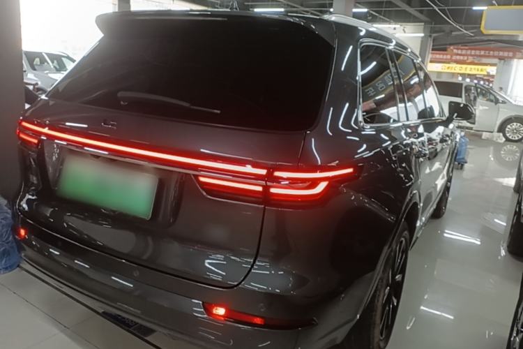 Used Li Auto ONE 2021 Extended-Range 6-Seater Version Rear Right 45 Deg