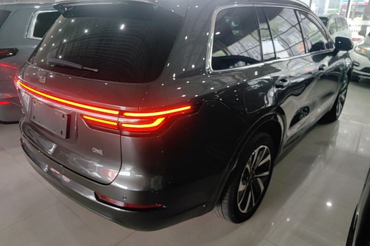 Used Li Auto ONE 2021 Extended-Range 6-Seater Version Rear Right 45 Deg