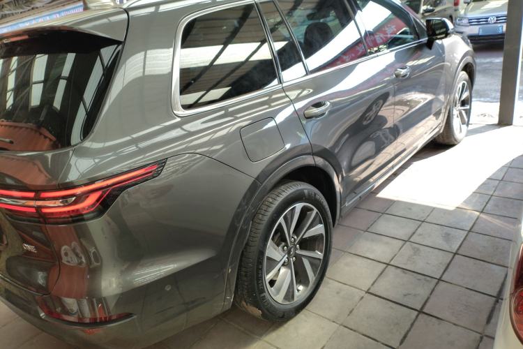 Used Li Auto ONE 2021 Extended-Range 6-Seater Version Rear Right 45 Deg