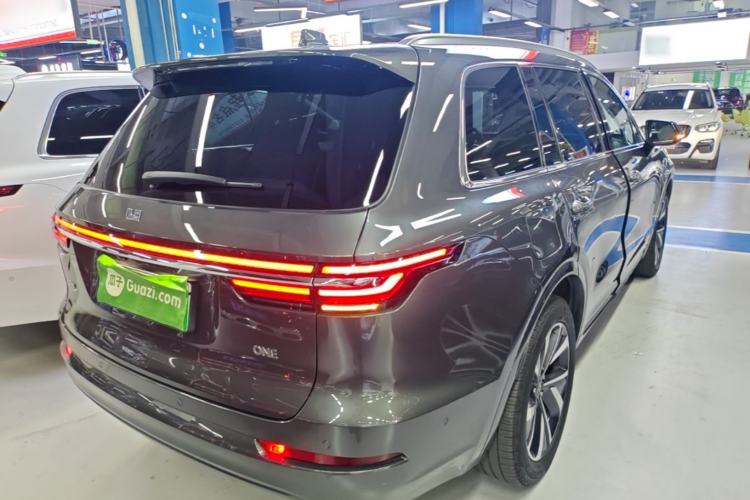 Used Li Auto ONE 2021 Extended-Range 6-Seater Version Rear Right 45 Deg