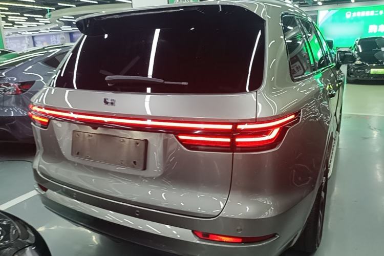 Used Li Auto ONE 2021 Extended-Range 6-Seater Version Rear Right 45 Deg