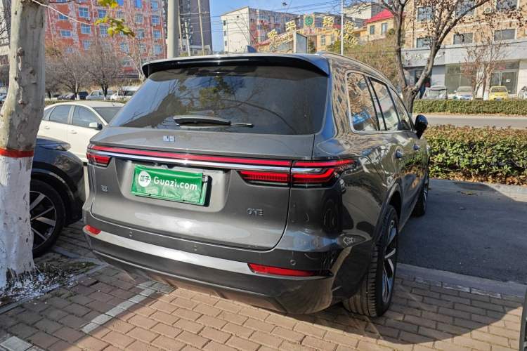 Used Li Auto ONE 2021 Extended-Range 6-Seater Version Rear Right 45 Deg