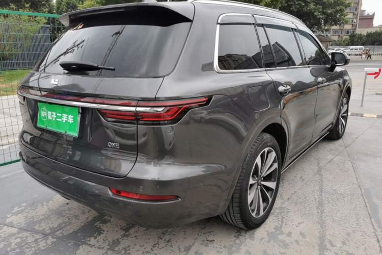 Used Li Auto ONE 2021 Extended-Range 6-Seater Version Rear Right 45 Deg