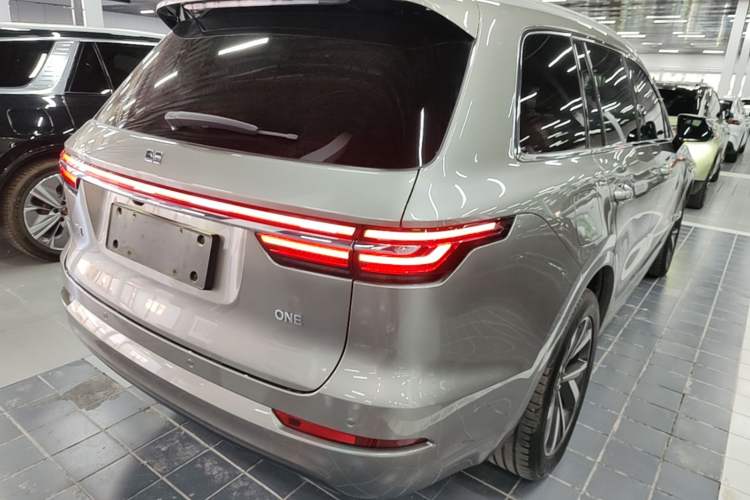 Used Li Auto ONE 2021 Extended-Range 6-Seater Version Rear Right 45 Deg