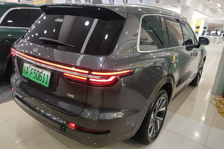 Used Li Auto ONE 2021 Extended-Range 6-Seater Version Rear Right 45 Deg