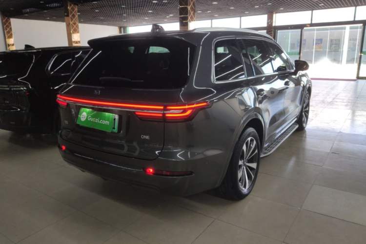 Used Li Auto ONE 2021 Extended-Range 6-Seater Version Rear Right 45 Deg