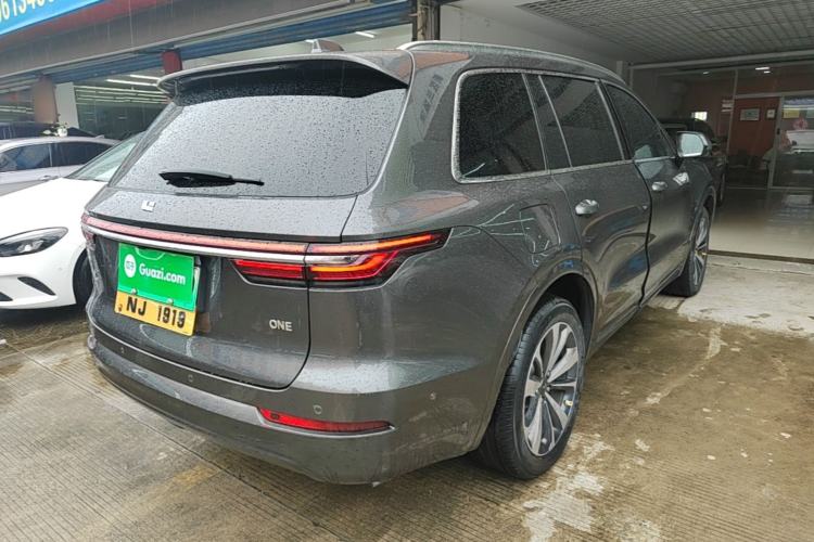 Used Li Auto ONE 2021 Extended-Range 6-Seater Version Rear Right 45 Deg
