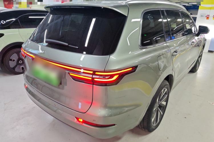Used Li Auto ONE 2021 Extended-Range 6-Seater Version Rear Right 45 Deg