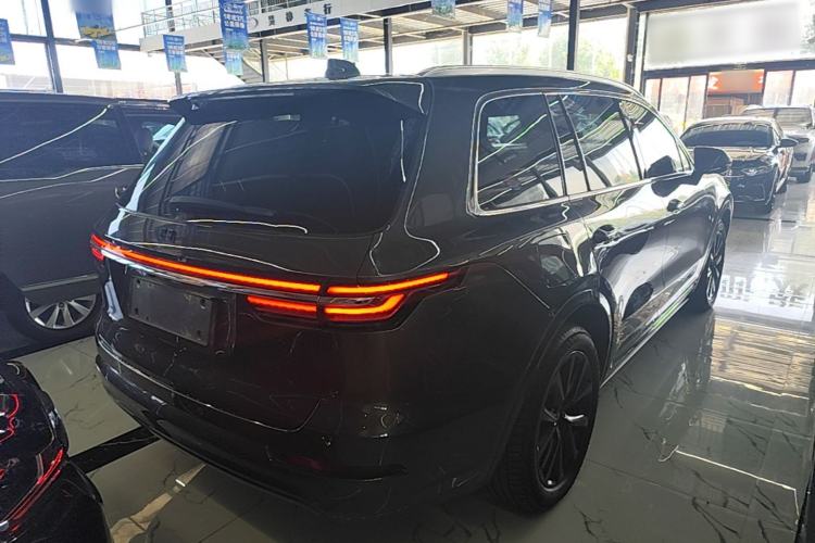 Used Li Auto ONE 2021 Extended-Range 6-Seater Version Rear Right 45 Deg