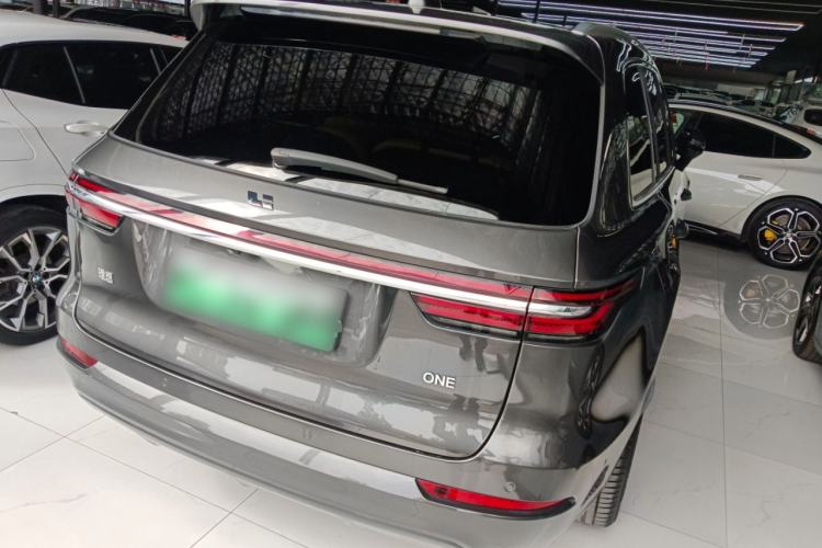 Used Li Auto ONE 2021 Extended-Range 6-Seater Version Rear Right 45 Deg