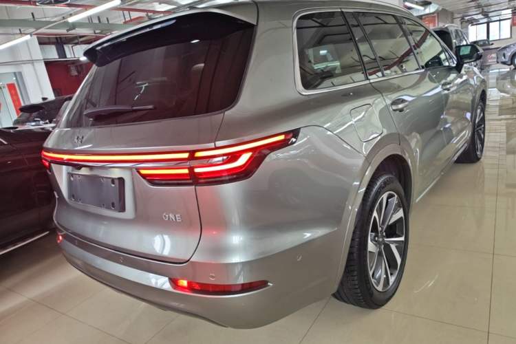 Used Li Auto ONE 2021 Extended-Range 6-Seater Version Rear Right 45 Deg