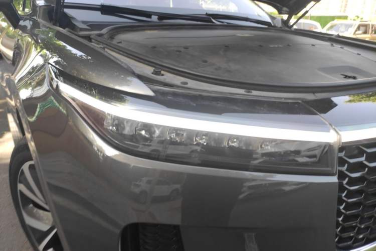Used Li Auto ONE 2021 Extended-Range 6-Seater Version Right Front Headlight