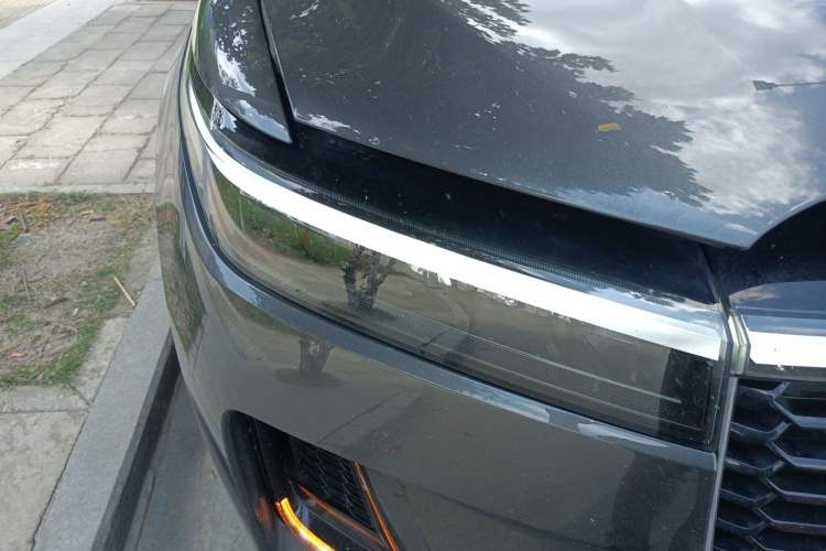 Used Li Auto ONE 2021 Extended-Range 6-Seater Version Right Front Headlight