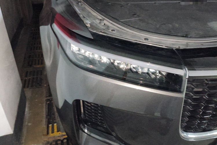 Used Li Auto ONE 2021 Extended-Range 6-Seater Version Right Front Headlight