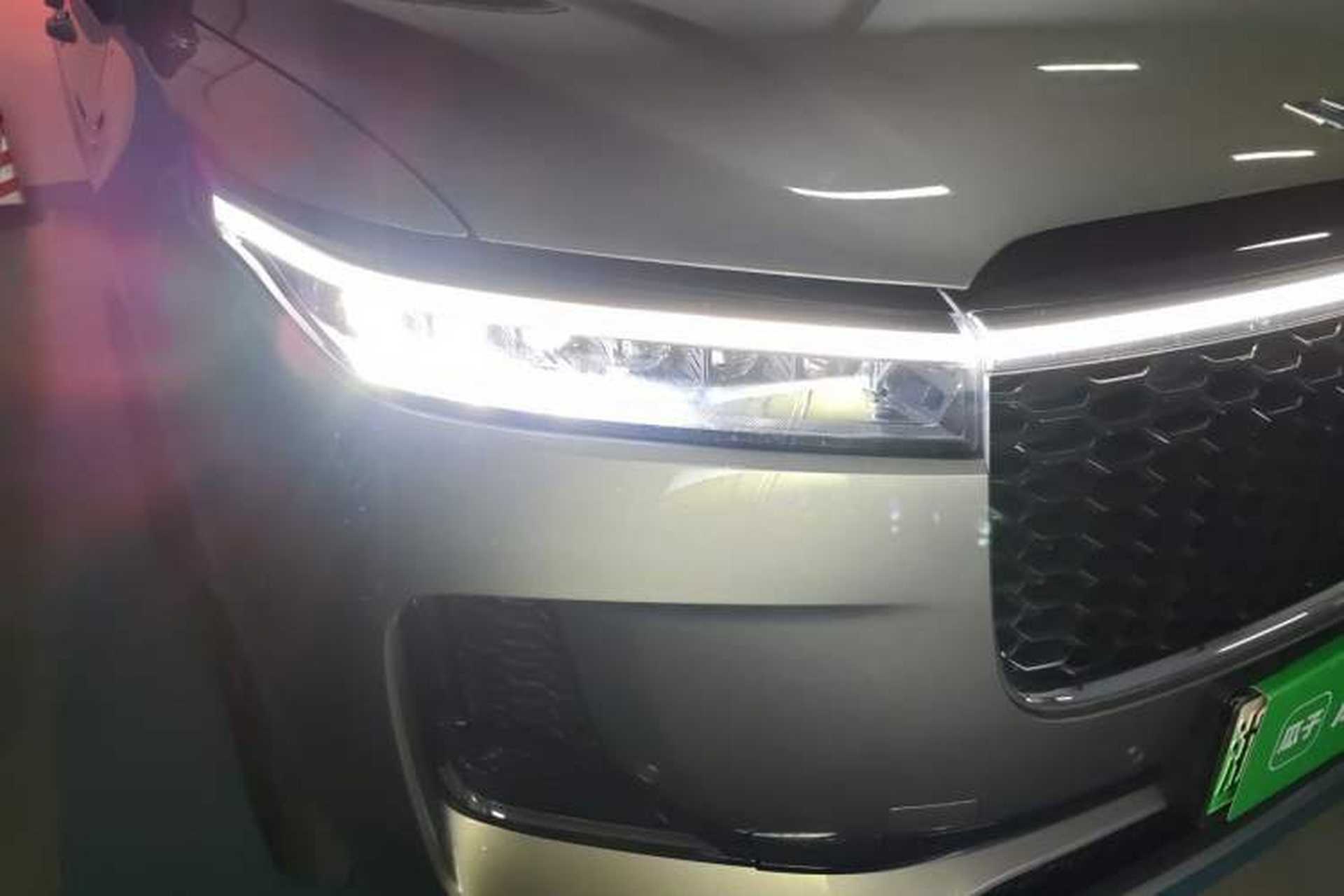 Used Li Auto ONE 2021 Extended-Range 6-Seater Version Right Front Headlight