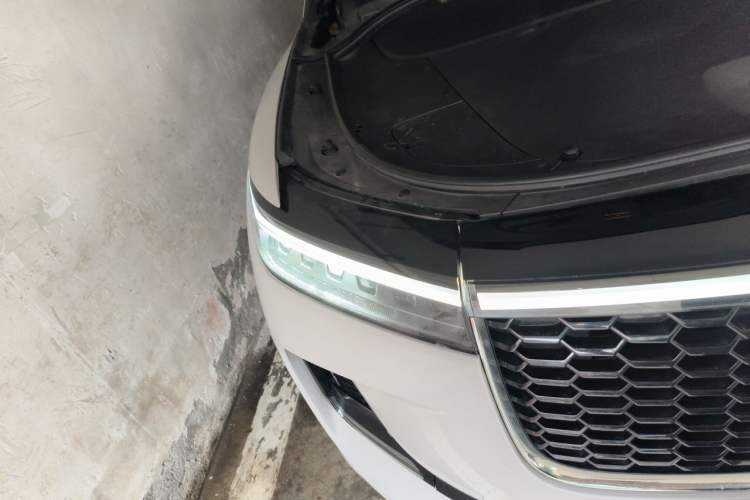 Used Li Auto ONE 2021 Extended-Range 6-Seater Version Right Front Headlight
