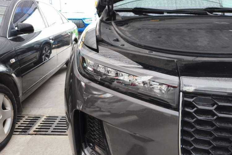 Used Li Auto ONE 2021 Extended-Range 6-Seater Version Right Front Headlight