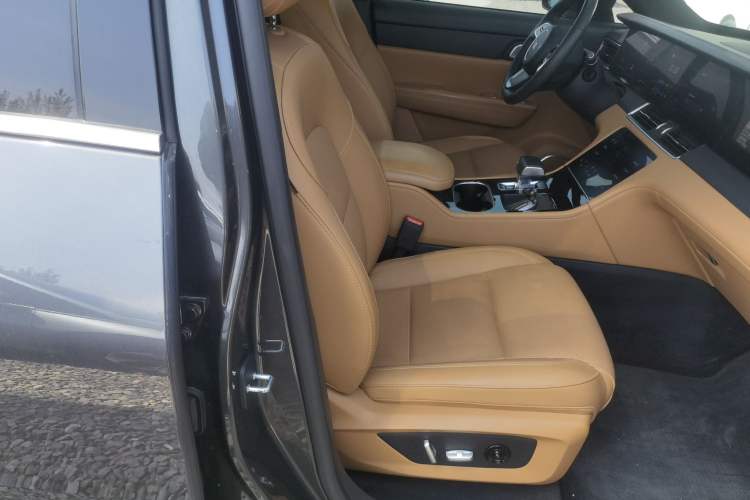 Used Li Auto ONE 2021 Extended-Range 6-Seater Version Right Front Seat
