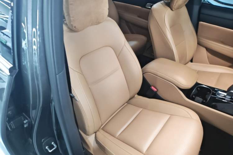 Used Li Auto ONE 2021 Extended-Range 6-Seater Version Right Front Seat