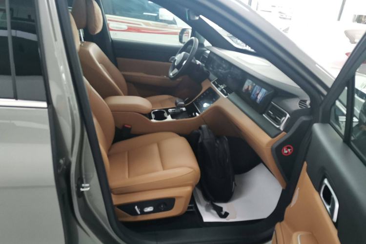 Used Li Auto ONE 2021 Extended-Range 6-Seater Version Right Front Seat