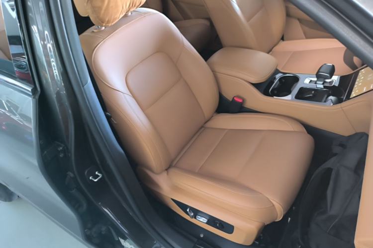 Used Li Auto ONE 2021 Extended-Range 6-Seater Version Right Front Seat