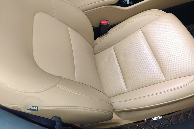 Used Li Auto ONE 2021 Extended-Range 6-Seater Version Right Front Seat