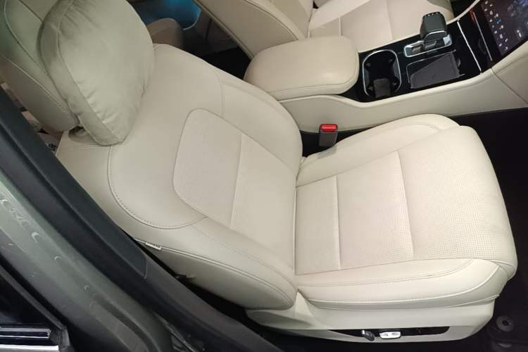 Used Li Auto ONE 2021 Extended-Range 6-Seater Version Right Front Seat