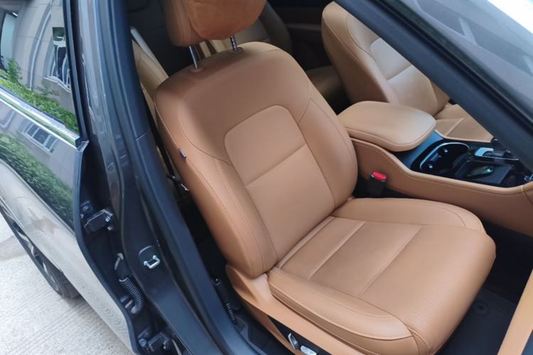 Used Li Auto ONE 2021 Extended-Range 6-Seater Version Right Front Seat