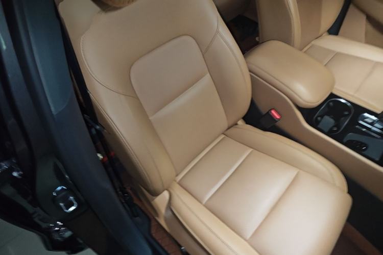 Used Li Auto ONE 2021 Extended-Range 6-Seater Version Right Front Seat
