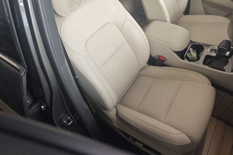 Used Li Auto ONE 2021 Extended-Range 6-Seater Version Right Front Seat