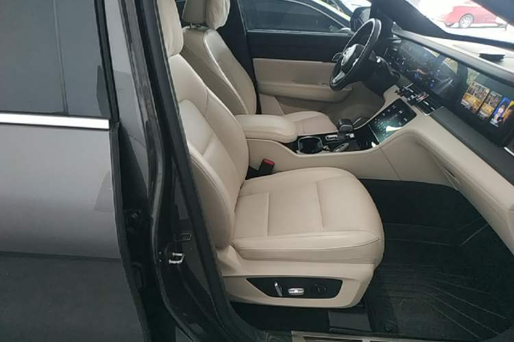 Used Li Auto ONE 2021 Extended-Range 6-Seater Version Right Front Seat