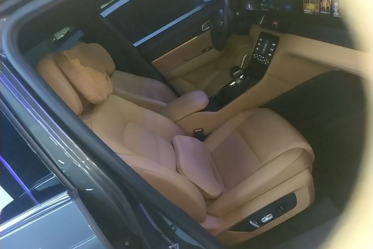 Used Li Auto ONE 2021 Extended-Range 6-Seater Version Right Front Seat