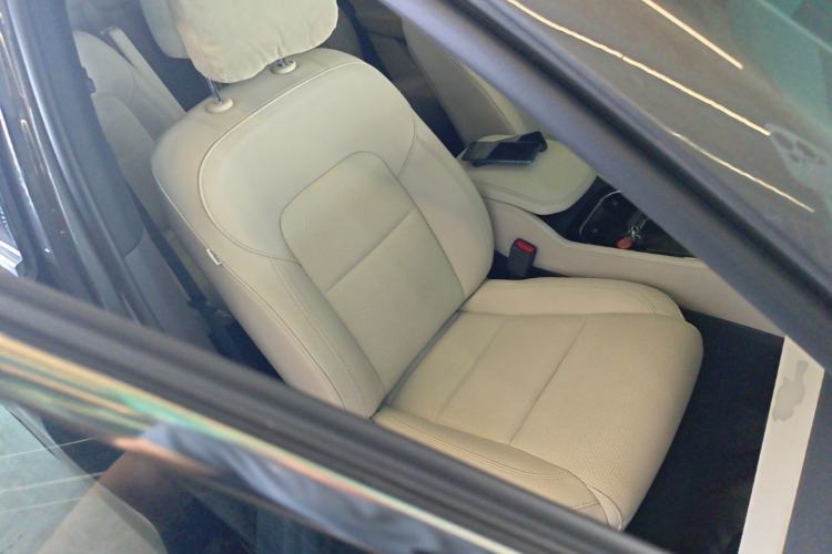 Used Li Auto ONE 2021 Extended-Range 6-Seater Version Right Front Seat
