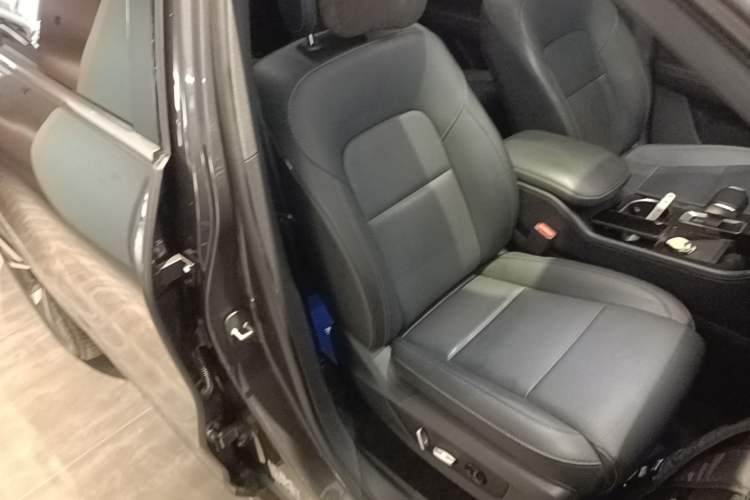 Used Li Auto ONE 2021 Extended-Range 6-Seater Version Right Front Seat