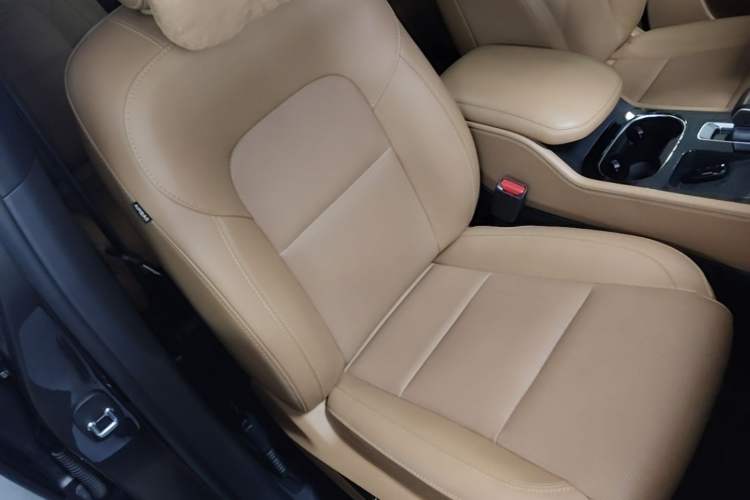 Used Li Auto ONE 2021 Extended-Range 6-Seater Version Right Front Seat